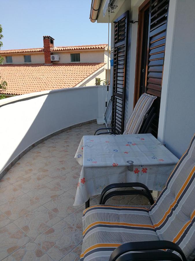 Apartment Nela Vinkuran Zewnętrze zdjęcie
