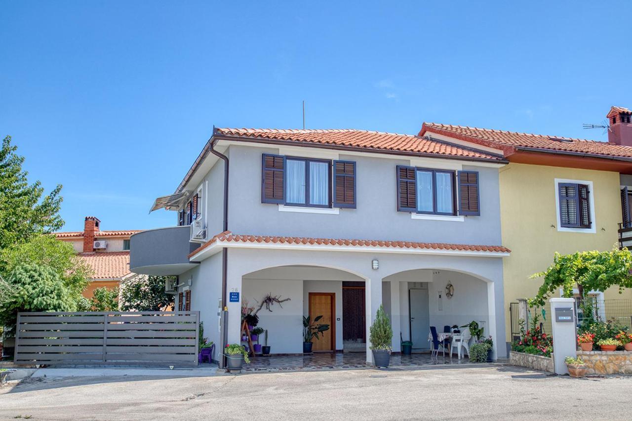 Apartment Nela Vinkuran Zewnętrze zdjęcie