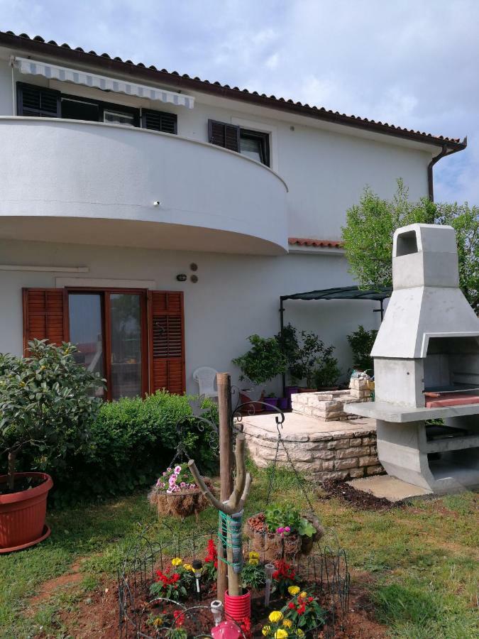 Apartment Nela Vinkuran Zewnętrze zdjęcie